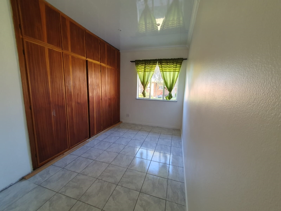 2 Bedroom Property for Sale in Seemeeupark Free State